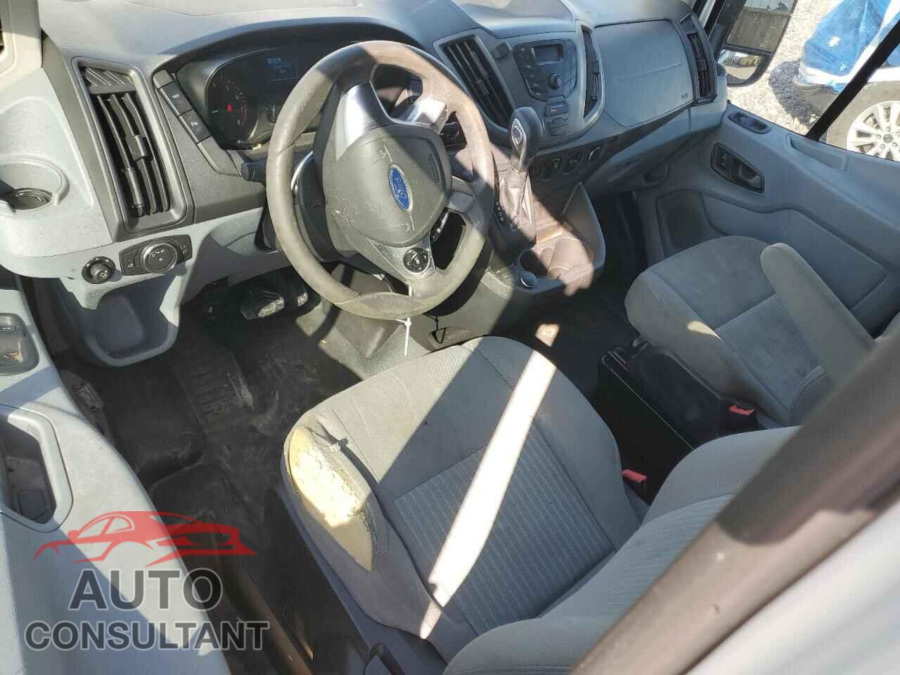 FORD TRANSIT 2019 - 1FTYR2CM0KKA04849