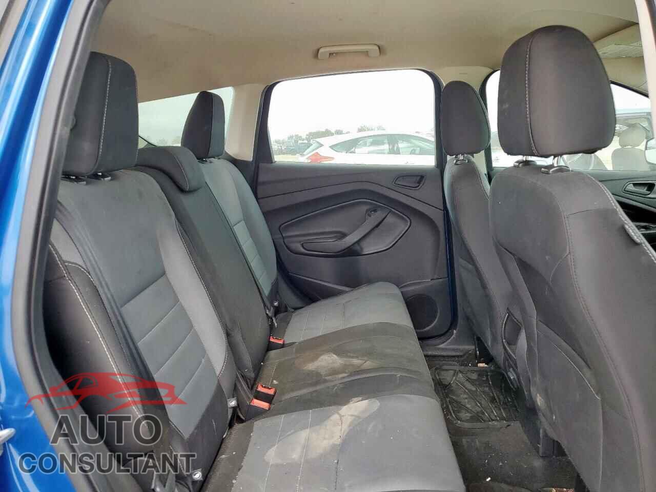 FORD ESCAPE 2017 - 1FMCU0F79HUF06982