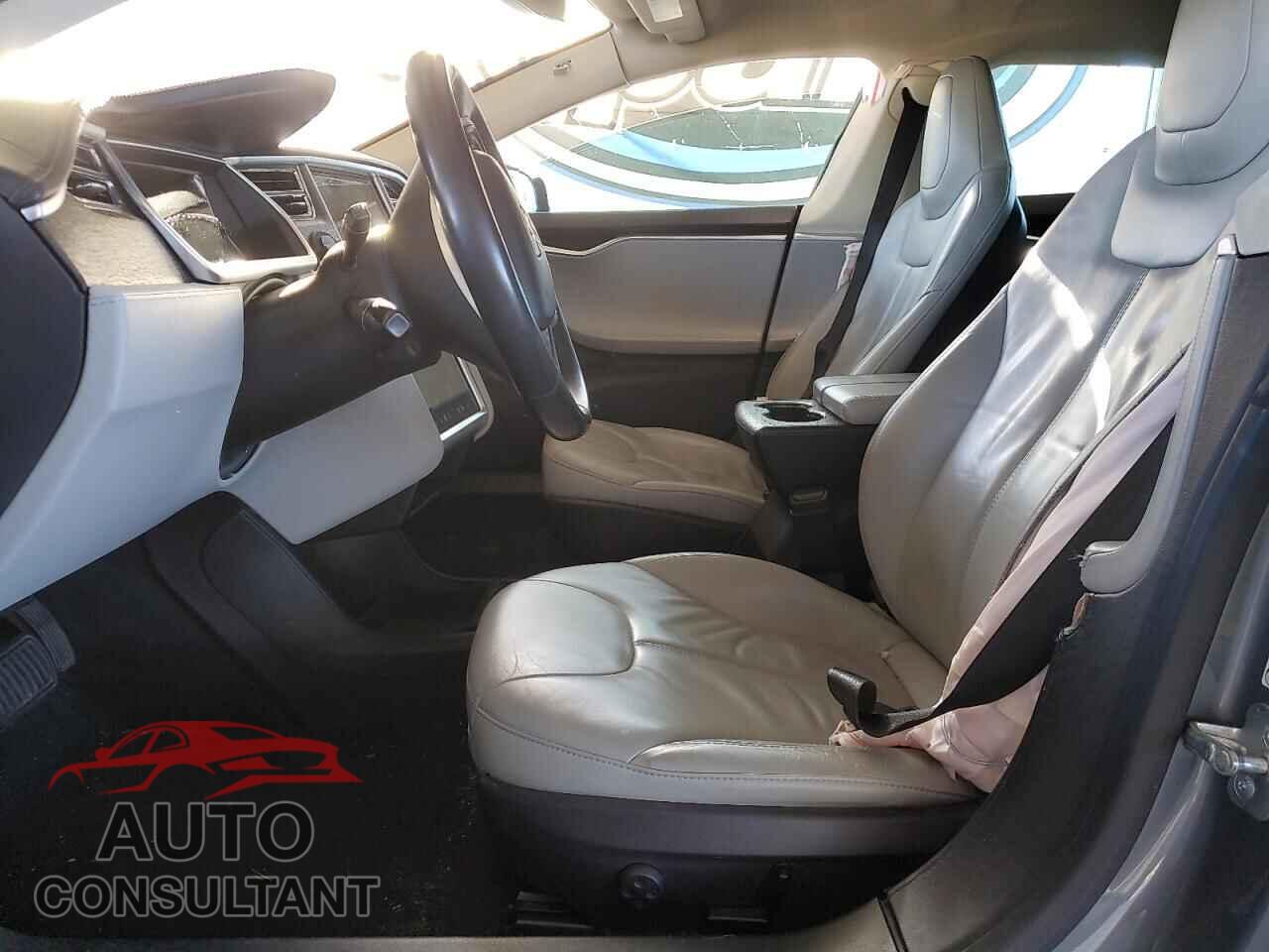TESLA MODEL S 2013 - 5YJSA1CG5DFP08417