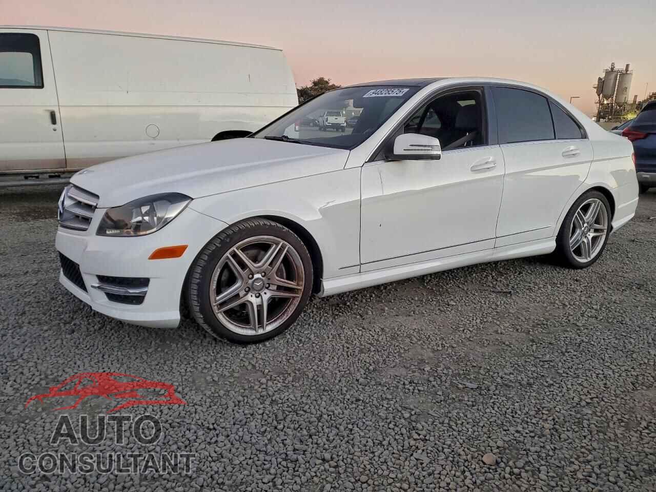 MERCEDES-BENZ C-CLASS 2013 - WDDGF5HB4DA765363