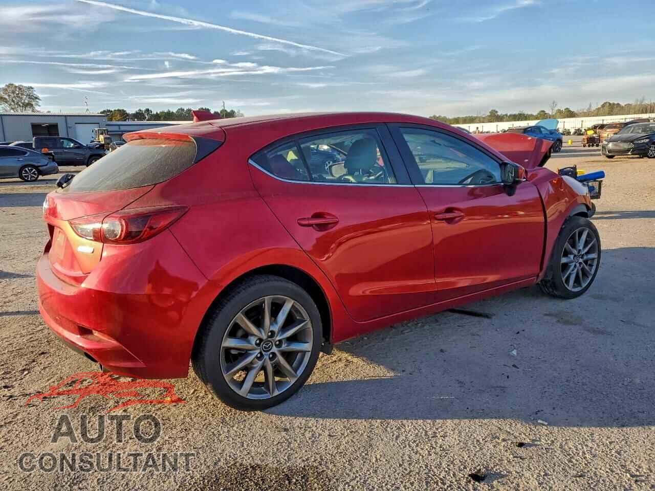 MAZDA 3 2018 - 3MZBN1M3XJM237868