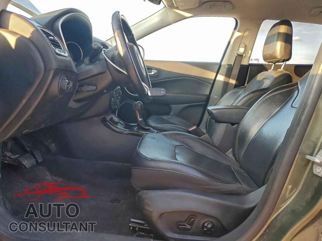 JEEP COMPASS 2019 - 3C4NJDCB5KT727521