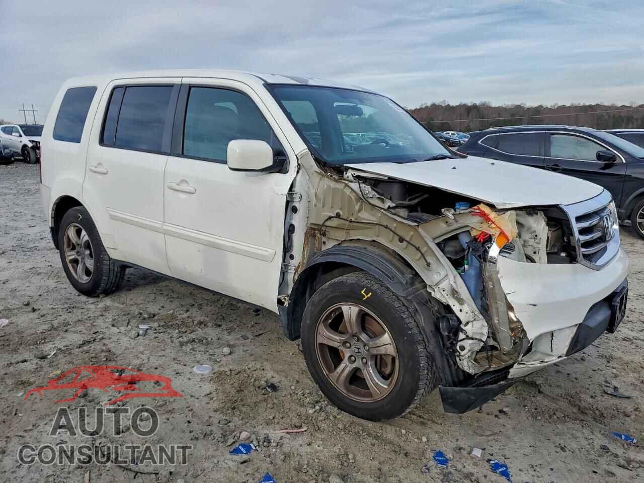 HONDA PILOT 2015 - 5FNYF3H49FB024494