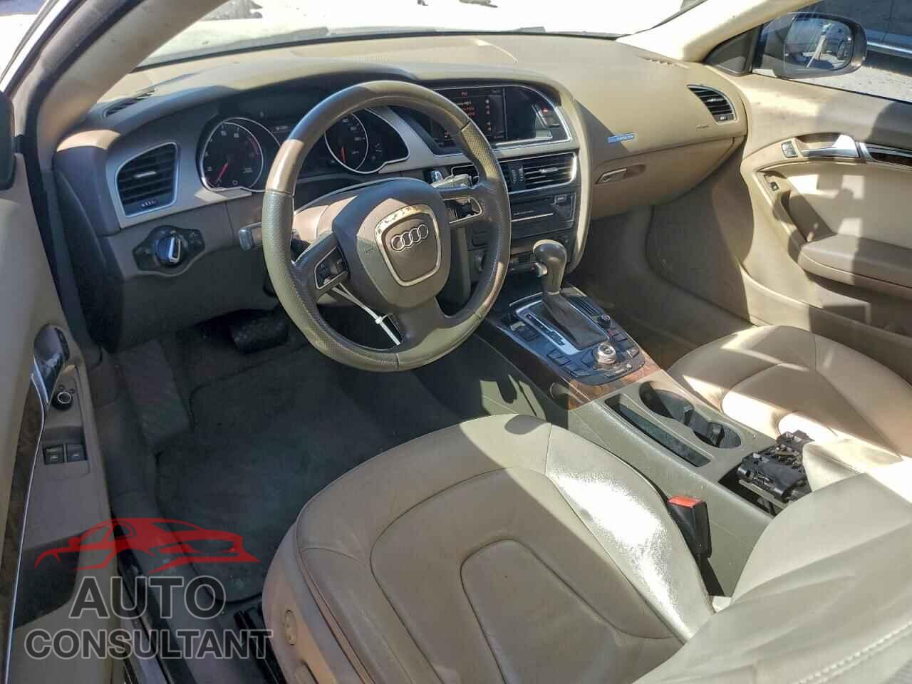 AUDI A5 2011 - WAULFAFR6BA045588