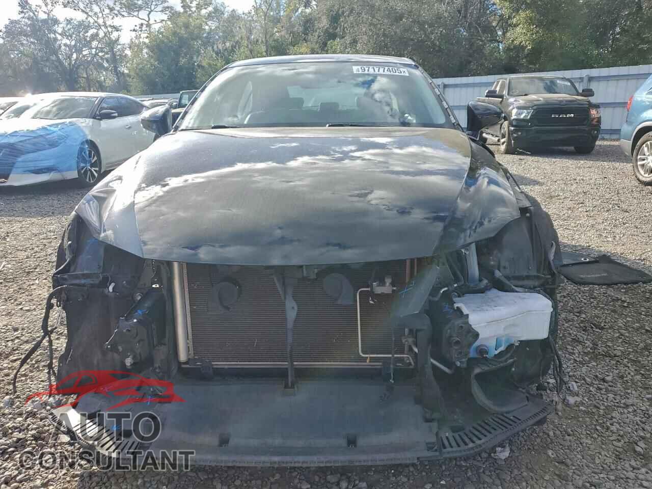 LEXUS IS 2015 - JTHBF1D23F5082535