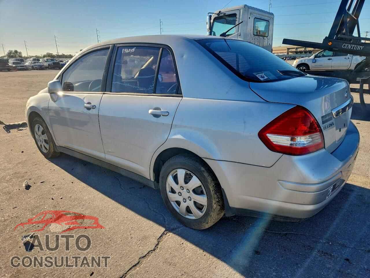 NISSAN VERSA 2011 - 3N1BC1AP3BL481713