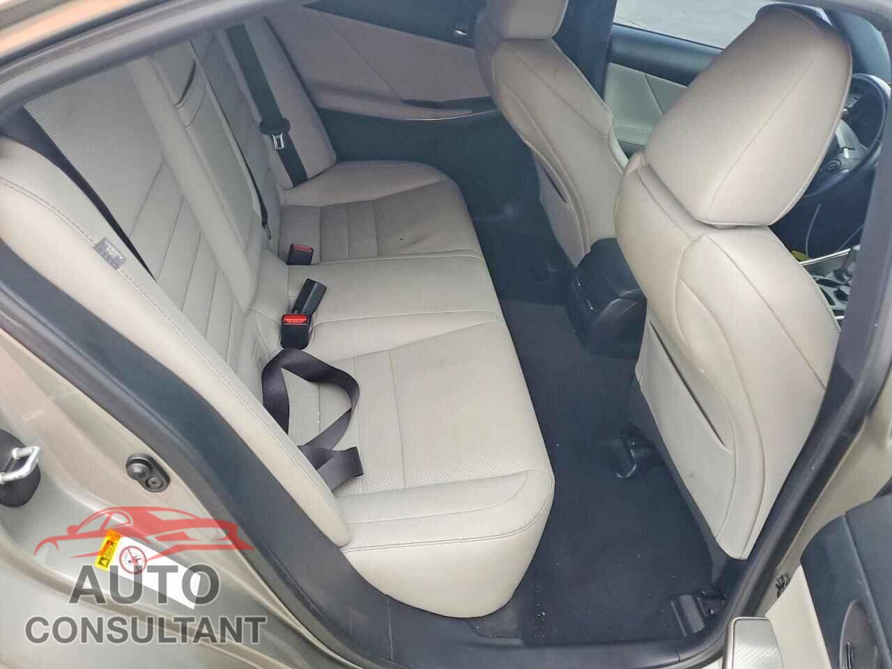 LEXUS IS 2015 - JTHBF1D21F5081027