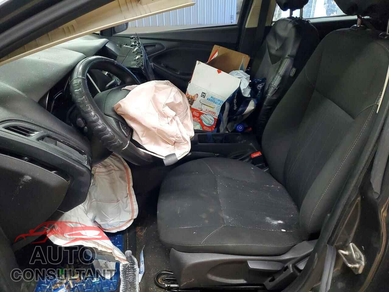 FORD FOCUS 2016 - 1FADP3E20GL266576