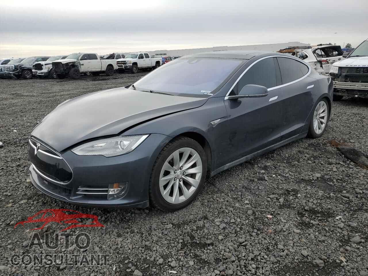 TESLA MODEL S 2015 - 5YJSA1E20FF117416