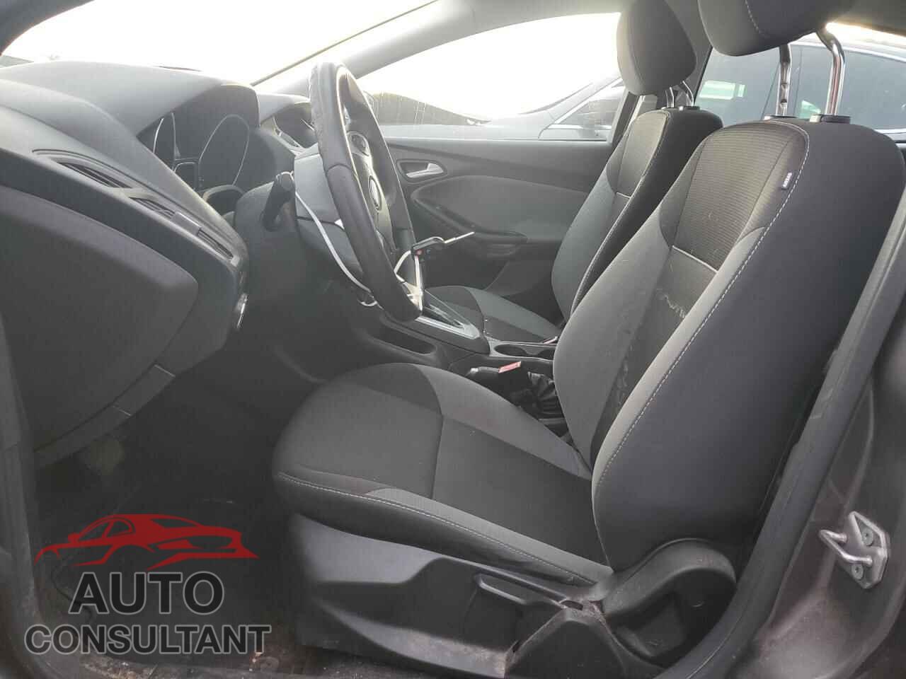 FORD FOCUS 2012 - 1FAHP3F26CL275986
