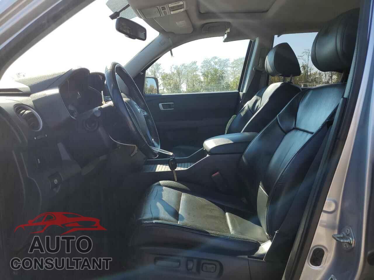 HONDA PILOT 2015 - 5FNYF4H58FB032083