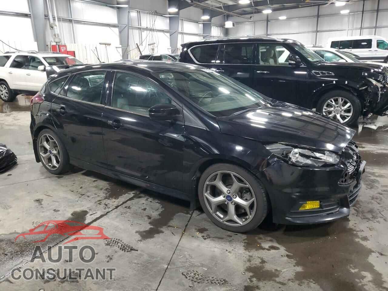 FORD FOCUS 2017 - 1FADP3L96HL277163