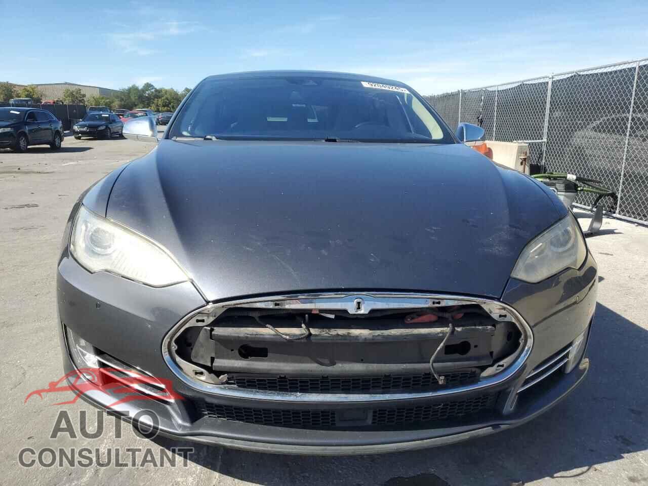 TESLA MODEL S 2015 - 5YJSA1H21FFP74561