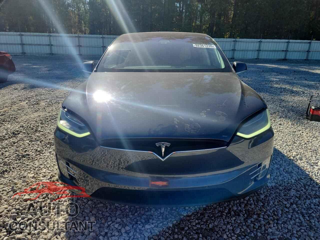 TESLA MODEL X 2017 - 5YJXCAE46HF045190
