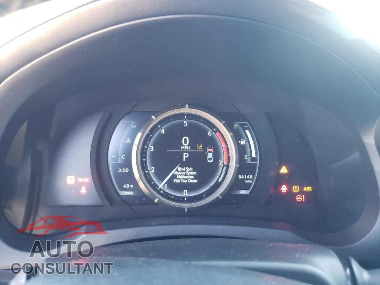 LEXUS IS 2017 - JTHBA1D20H5056895