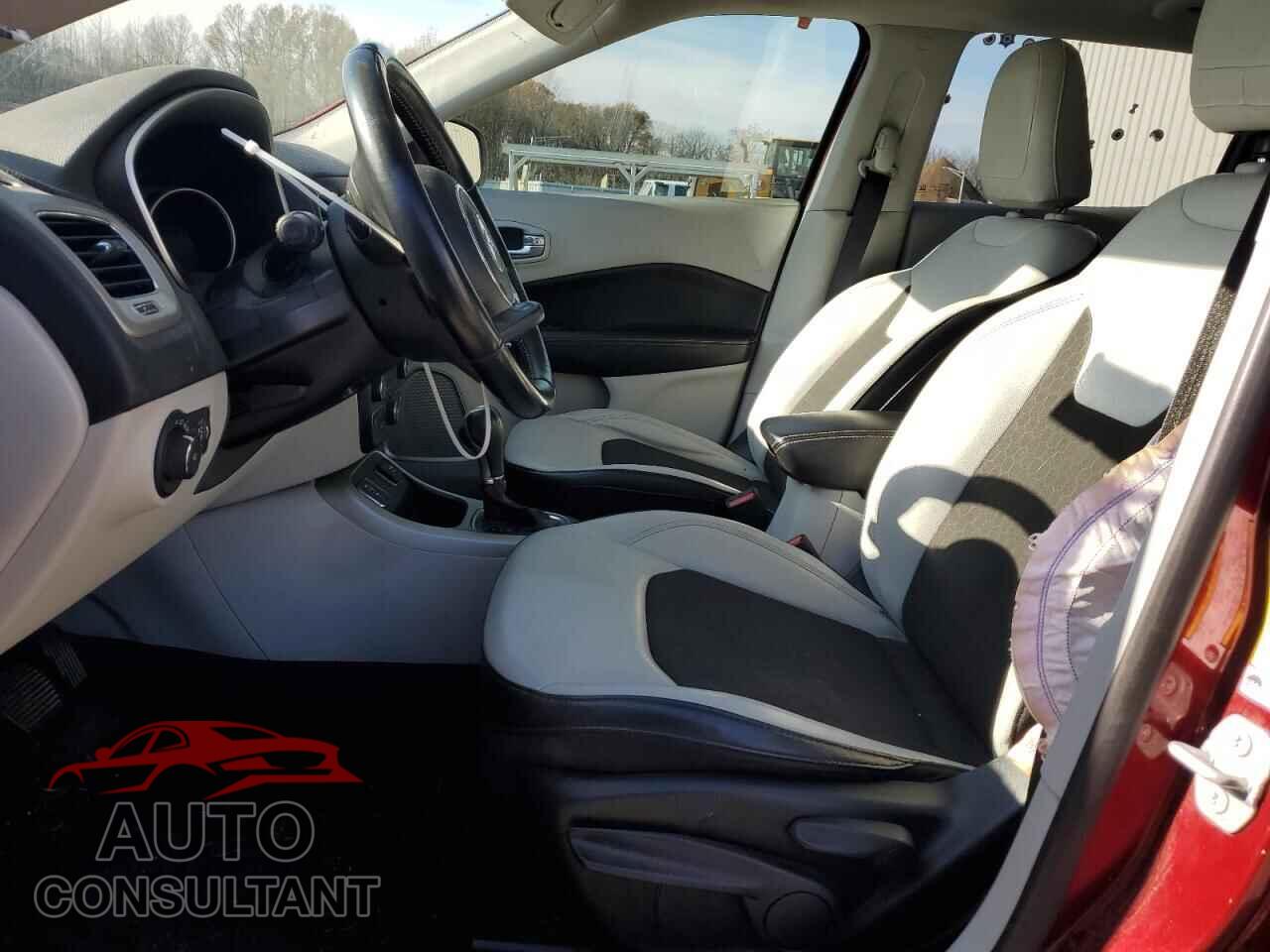 JEEP COMPASS 2021 - 3C4NJCBB5MT505575
