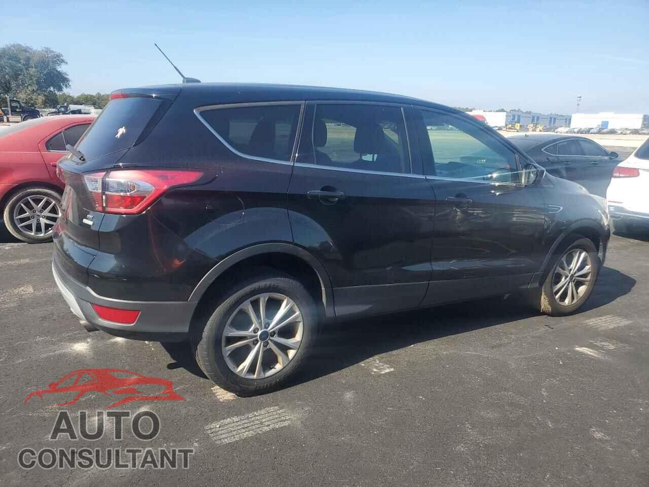 FORD ESCAPE 2017 - 1FMCU0G91HUC96586