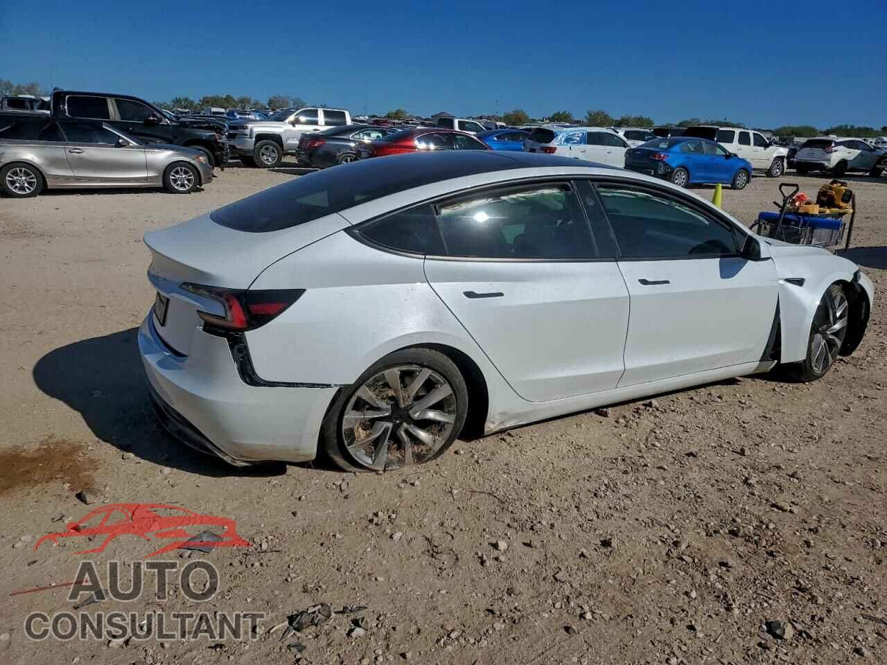 TESLA MODEL 3 2025 - 5YJ3E1EA3SF980057