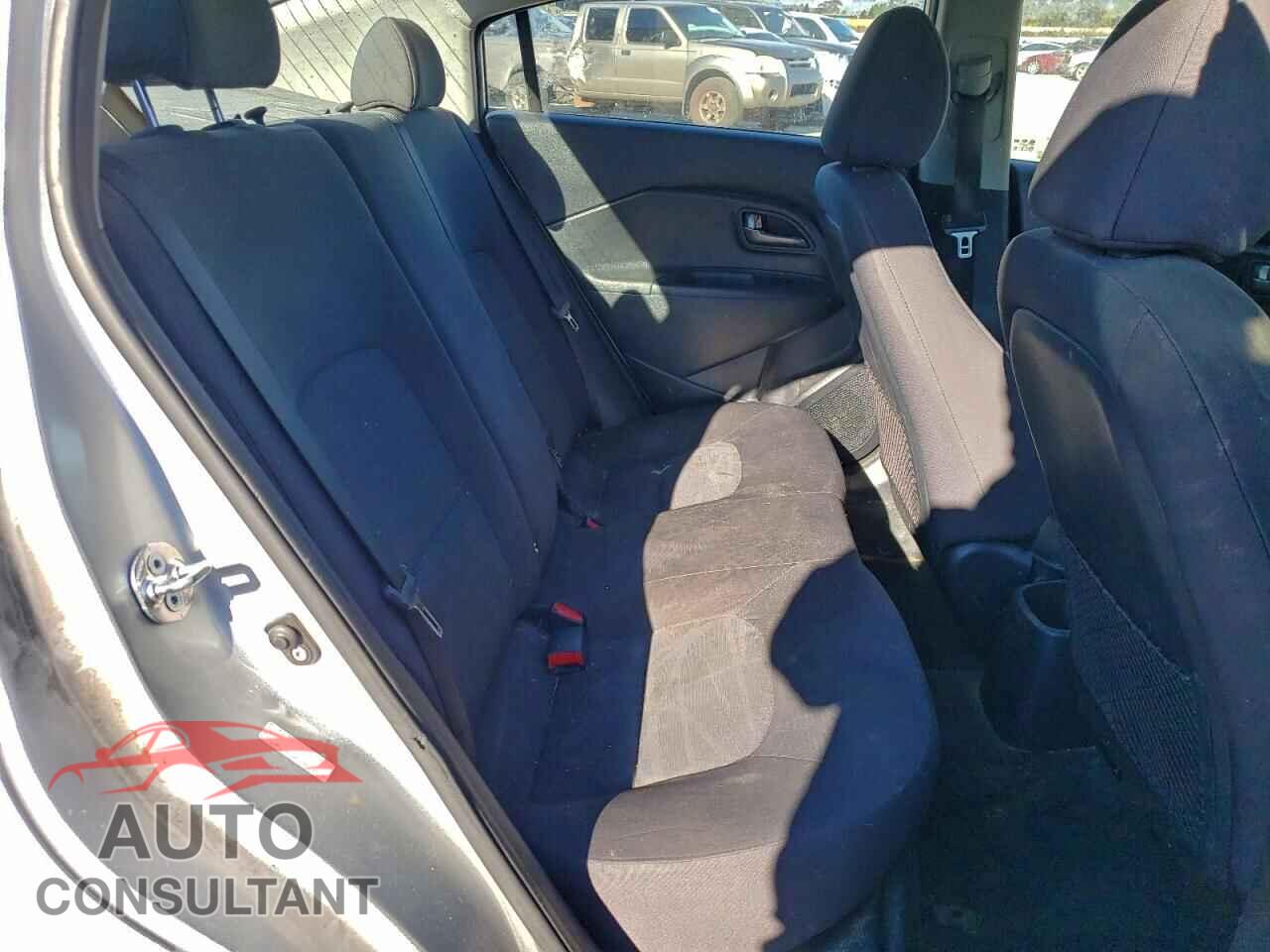 KIA RIO 2013 - KNADM4A39D6280104