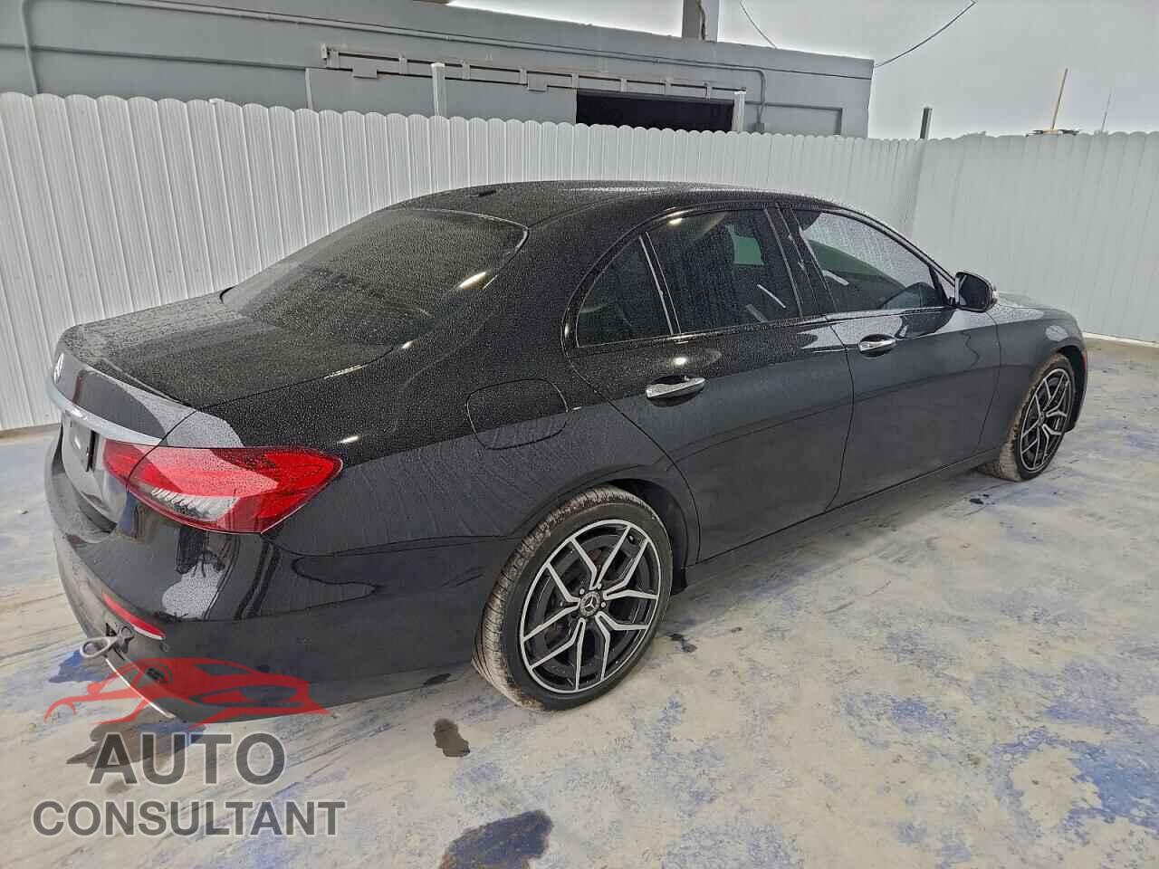 MERCEDES-BENZ E-CLASS 2023 - W1KZF8DB9PB184231