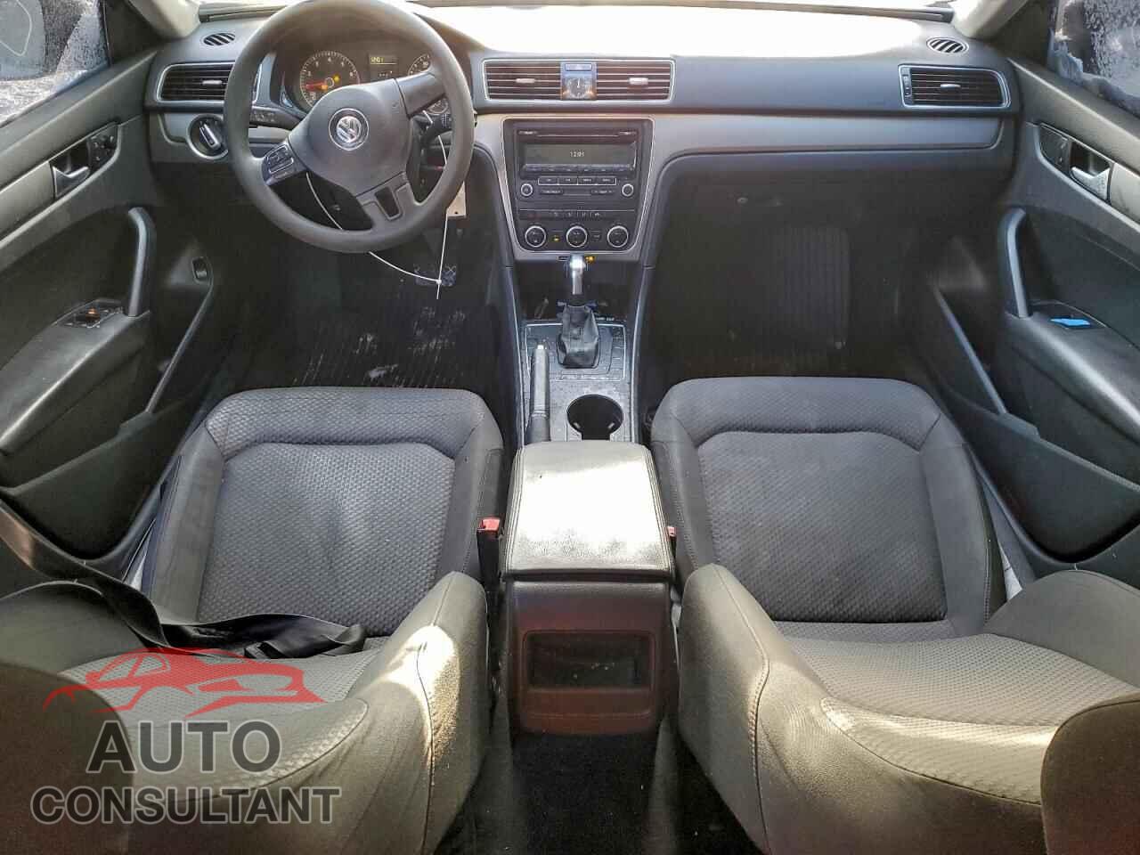 VOLKSWAGEN PASSAT 2012 - 1VWAP7A3XCC073703