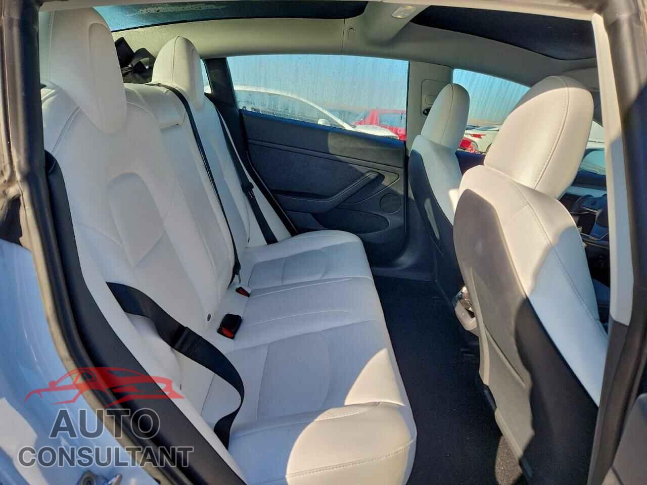 TESLA MODEL 3 2023 - 5YJ3E1EA6PF581330