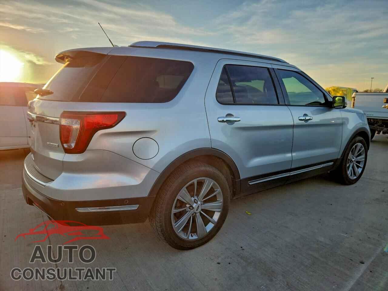 FORD EXPLORER 2018 - 1FM5K7FH6JGB55081