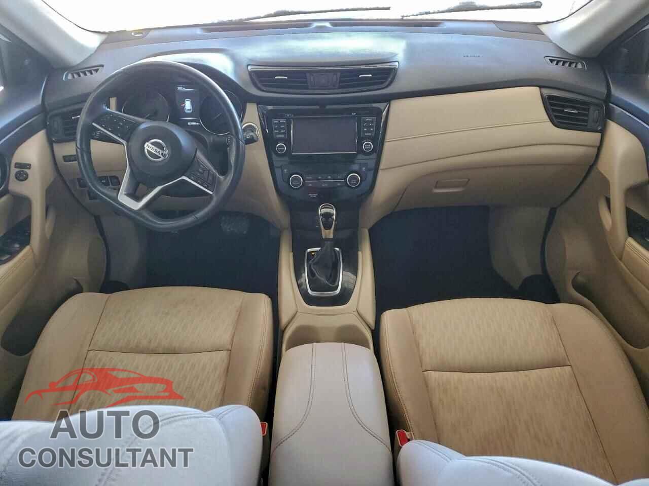 NISSAN ROGUE 2017 - KNMAT2MT1HP567011