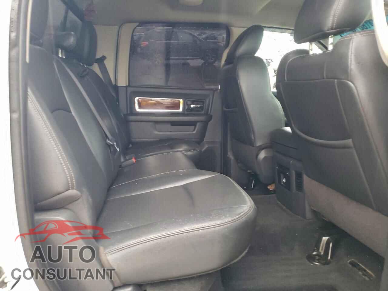 DODGE RAM 1500 2012 - 1C6RD7NT5CS202176