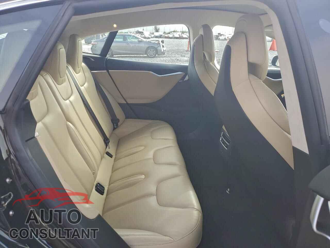 TESLA MODEL S 2017 - 5YJSA1E25HF190722