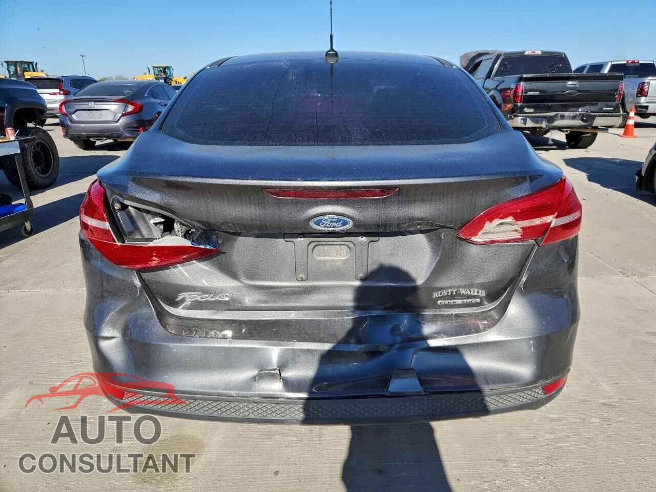 FORD FOCUS 2016 - 1FADP3E24GL202704