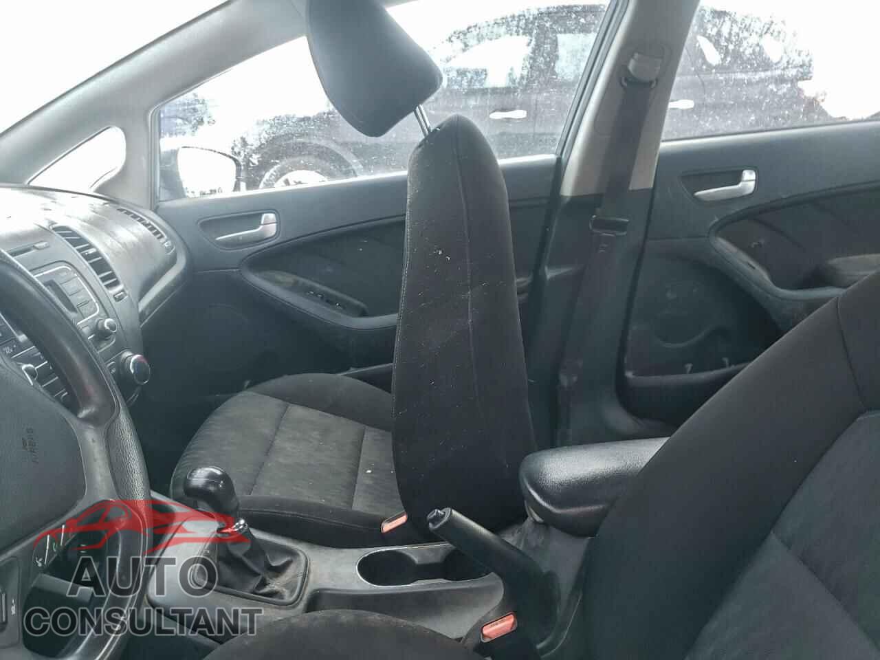 KIA FORTE 2015 - KNAFK4A60F5366015