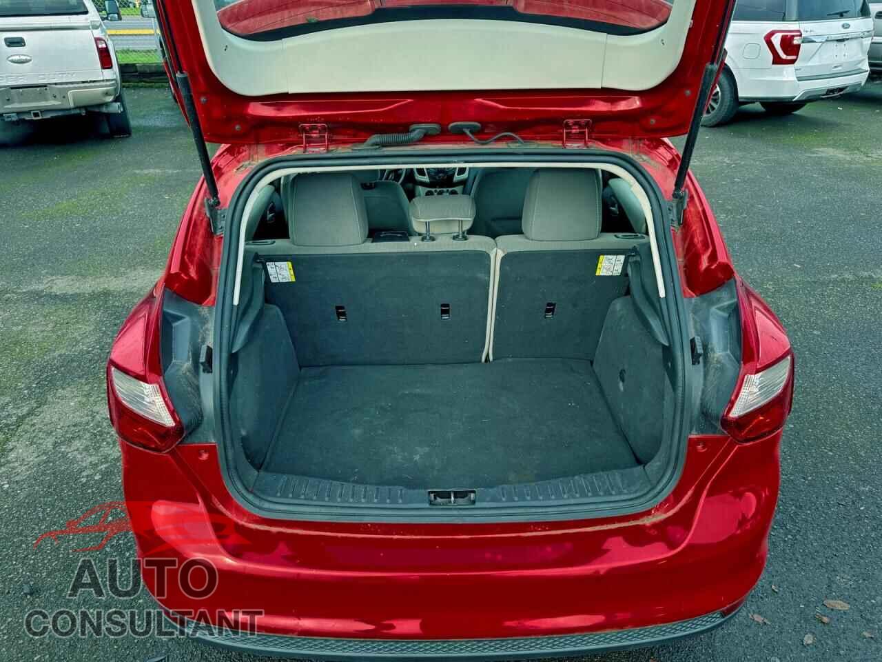 FORD FOCUS 2013 - 1FADP3K20DL247347