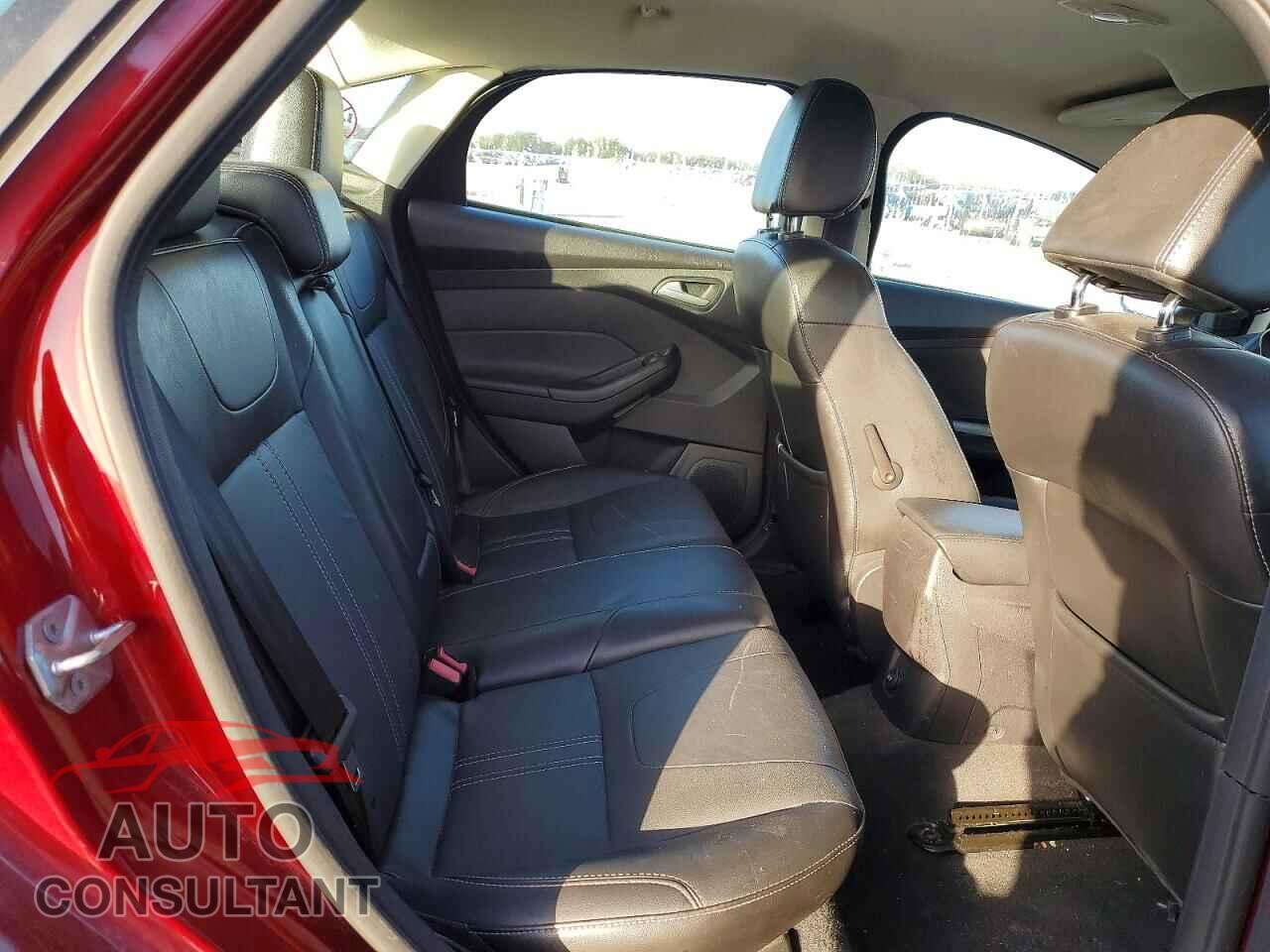 FORD FOCUS 2014 - 1FADP3F26EL337307