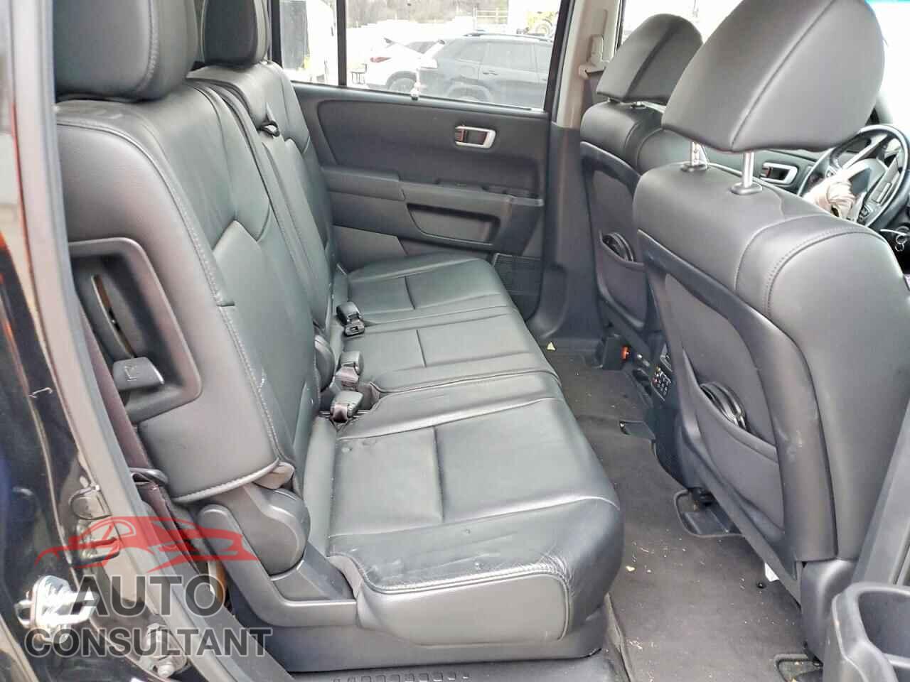 HONDA PILOT 2013 - 5FNYF4H99DB061415