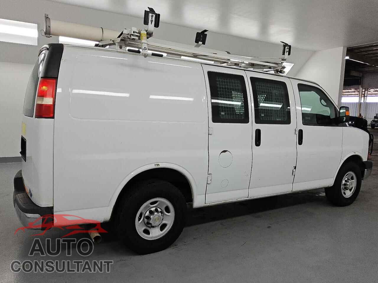 CHEVROLET EXPRESS 2014 - 1GCWGFCB5E1132548