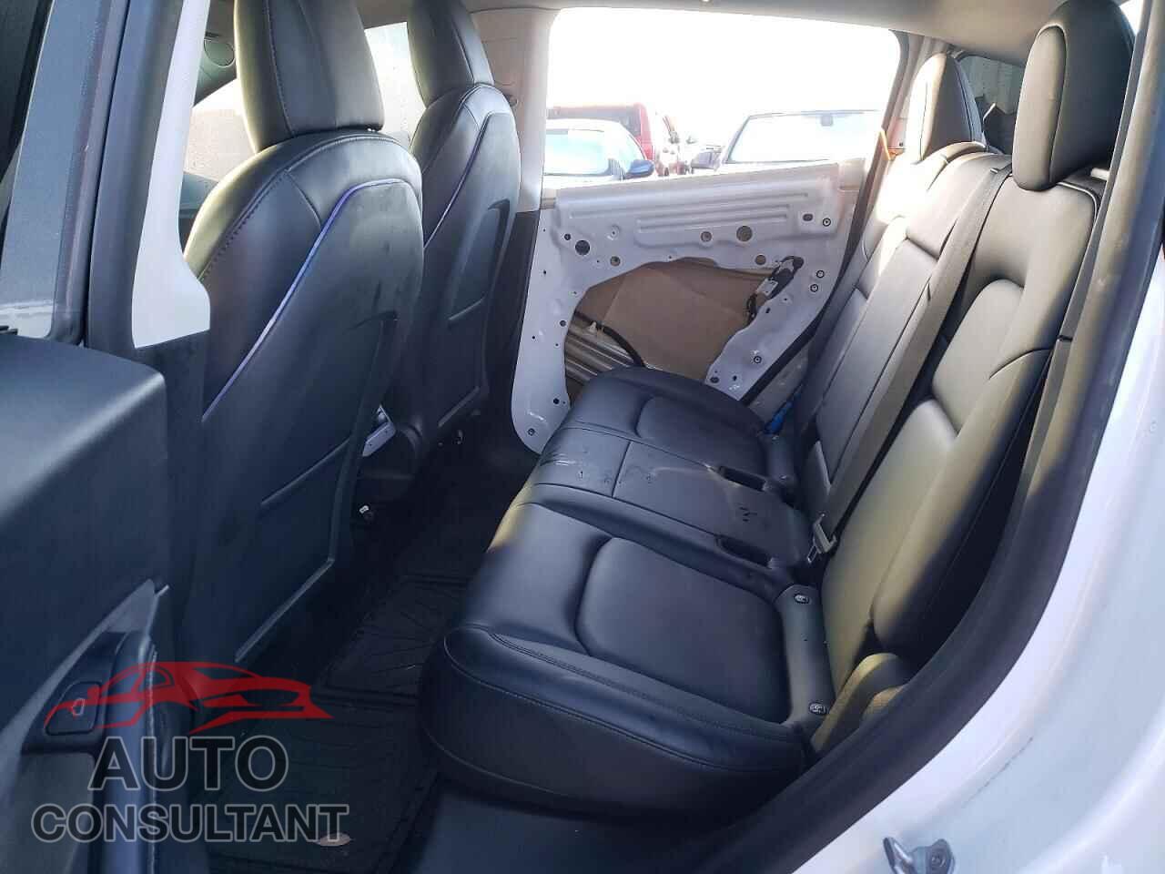 TESLA MODEL Y 2022 - 7SAYGDEF3NF366341
