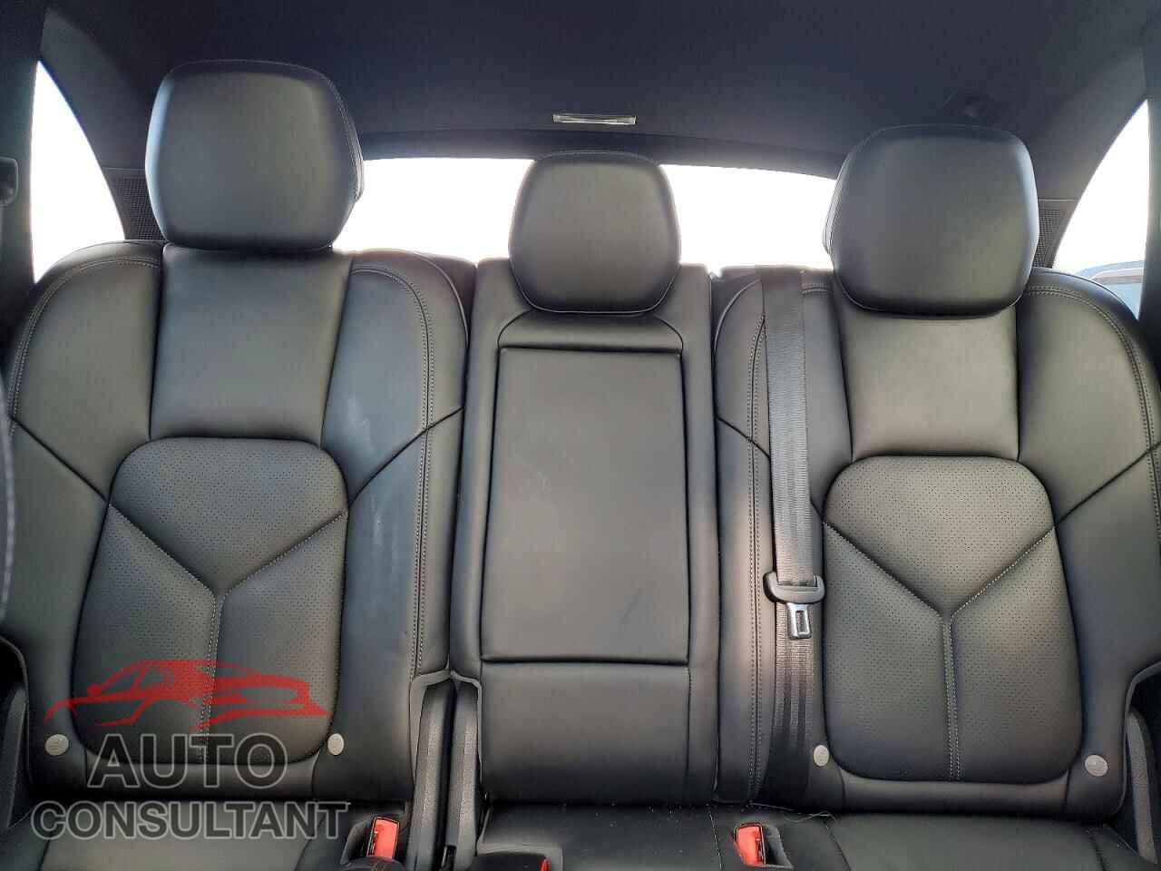 PORSCHE CAYENNE 2015 - WP1AB2A21FLA60627
