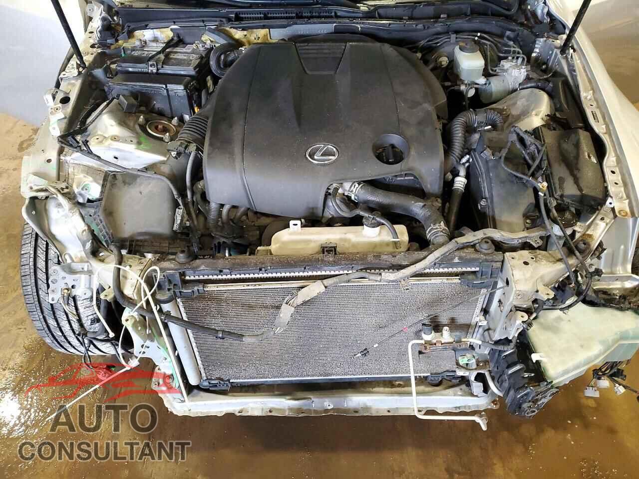 LEXUS IS 2014 - JTHCF1D29E5004666