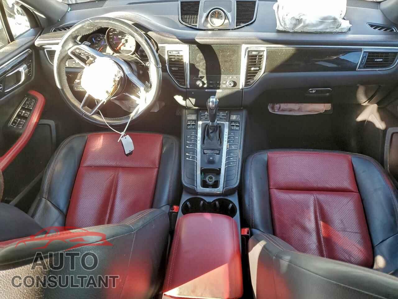 PORSCHE MACAN 2017 - WP1AA2A51HLB03976