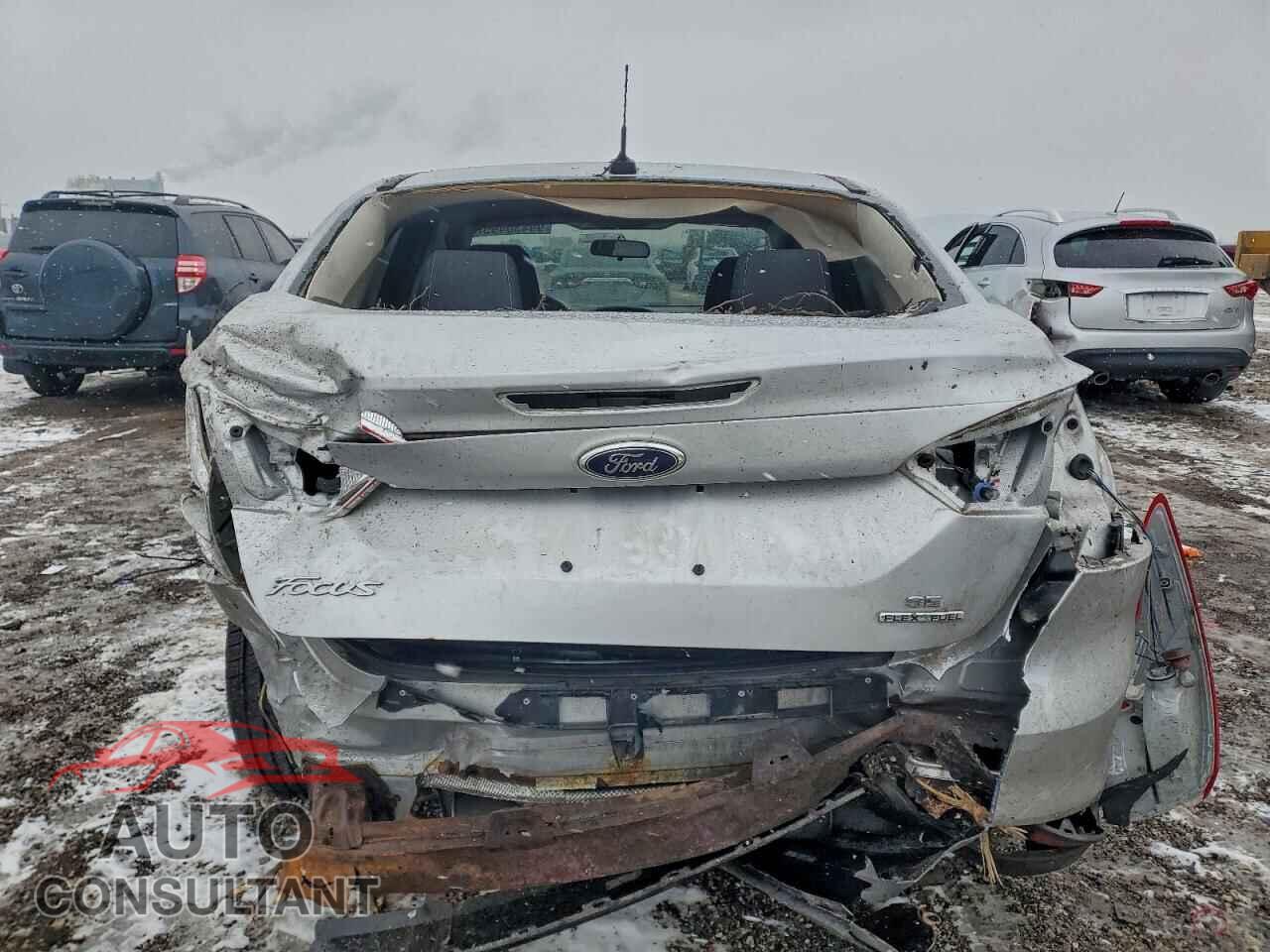 FORD FOCUS 2014 - 1FADP3F22EL240816