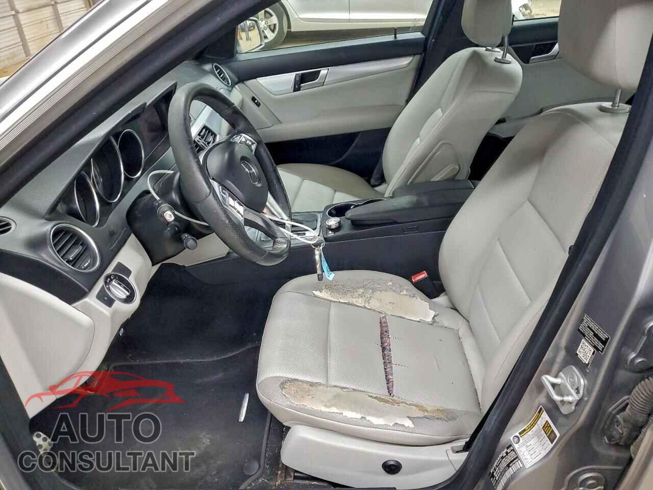 MERCEDES-BENZ C-CLASS 2014 - WDDGF4HB9EA957146