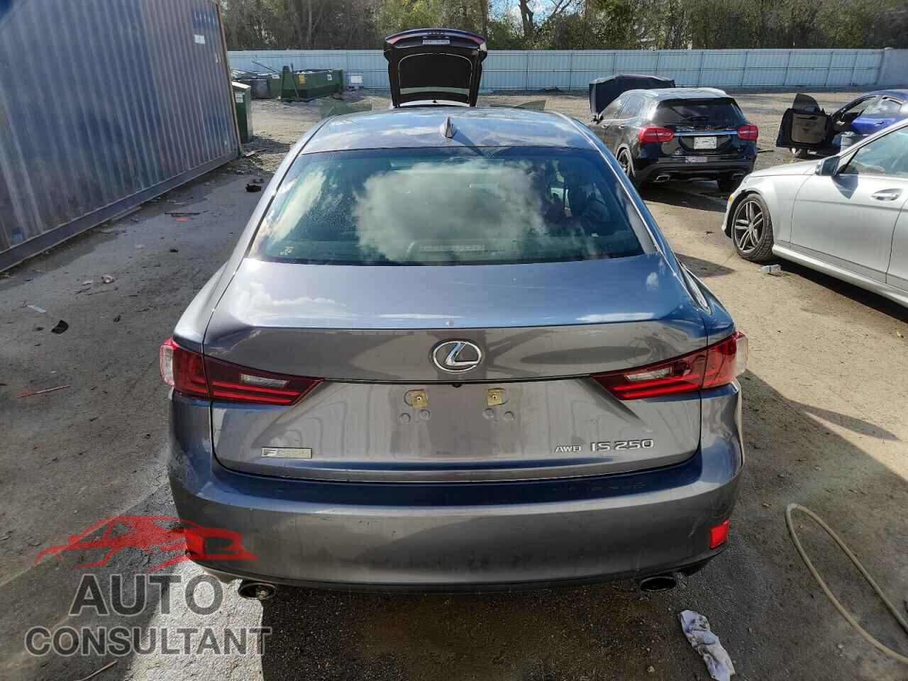 LEXUS IS 2015 - JTHCF1D21F5028171