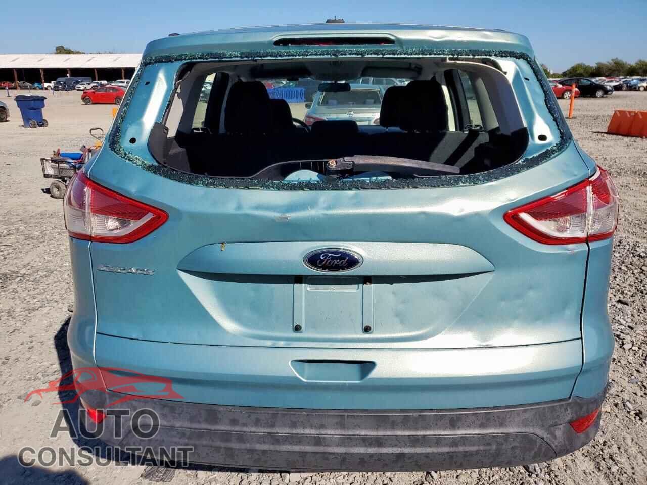 FORD ESCAPE 2013 - 1FMCU0F79DUB54805