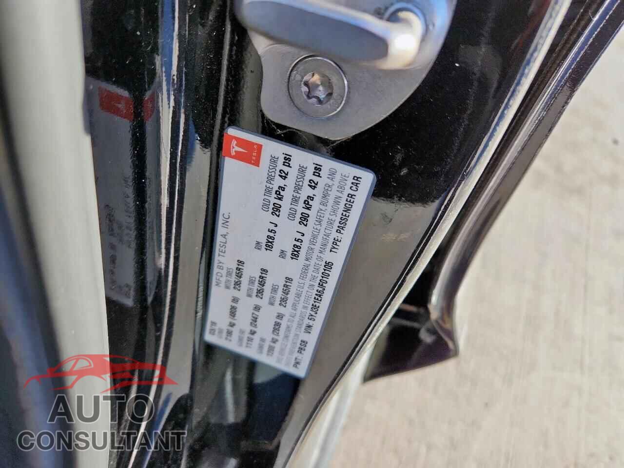 TESLA MODEL 3 2018 - 5YJ3E1EA6JF010105