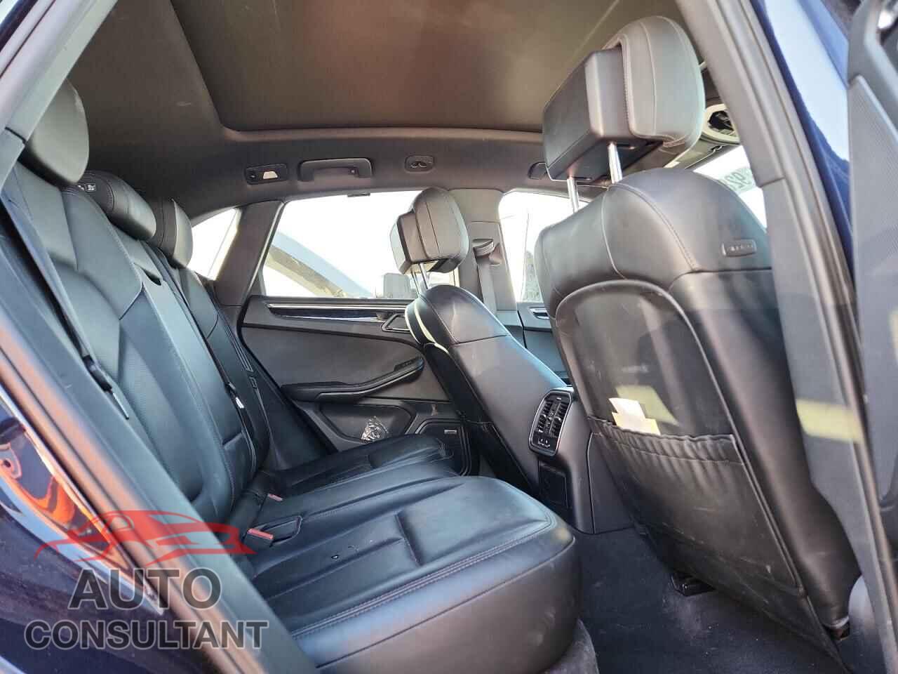 PORSCHE MACAN 2017 - WP1AB2A53HLB10585