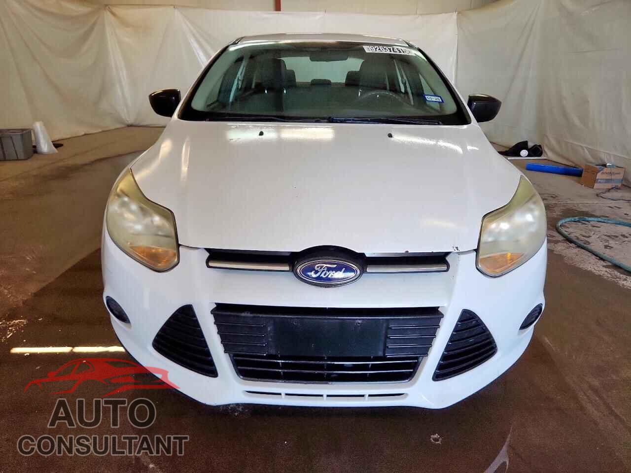 FORD FOCUS 2013 - 1FADP3E24DL262736