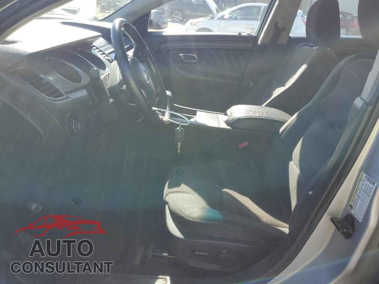 FORD TAURUS 2011 - 1FAHP2EW2BG100348