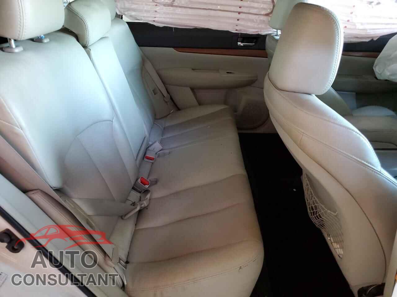 SUBARU OUTBACK 2013 - 4S4BRBPC2D3241858