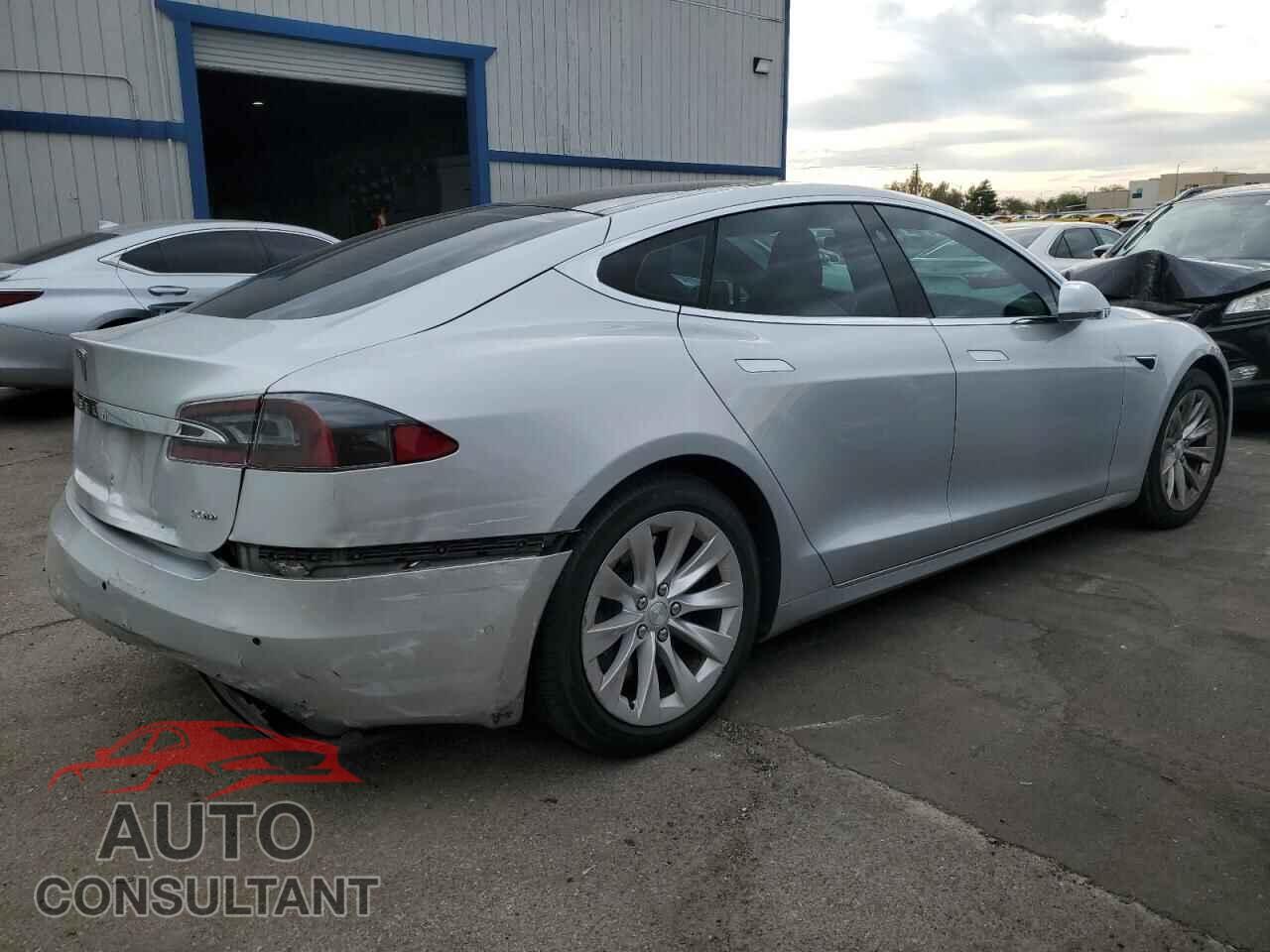 TESLA MODEL S 2017 - 5YJSA1E25HF184371